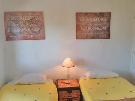 Sleeps 6 Air Con Wifi T607859 Villa *