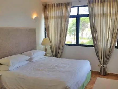 Sleeps 6 Air Con Wifi T607859 Villa