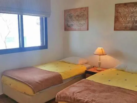 Villa Sleeps 6 Air Con Wifi T607859 *